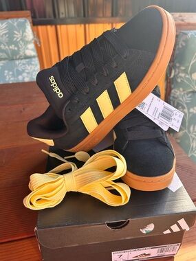 adidas Kids Black & Yellow Low-Top Sneakers with Gum Sole
